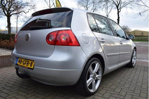 Volkswagen Golf - 1.6 FSI GT Sport 5 DRS/AIRCO/CRUISE/NAVI/XENON/18 INCH/NETTE STAAT - 1