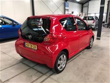 Toyota Aygo - 1.0-12V + 5 DEURS/NAP/APK