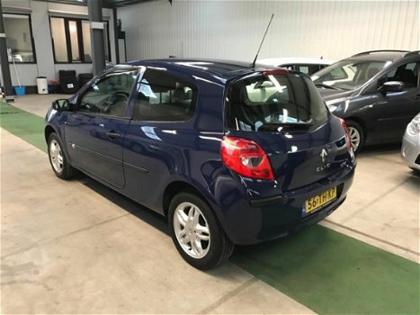 Renault Clio - 1.2-16V Expression AIRCO/APK/NAP - 1