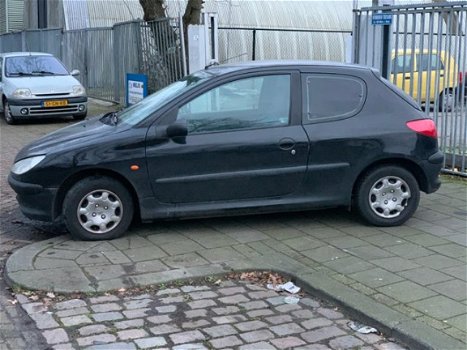 Peugeot 206 - 1.1 XR koopje 499€ - 1