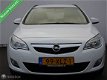 Opel Astra Sports Tourer - 1.4 Anniversary Edition NETTE AUTO - 1 - Thumbnail