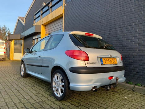 Peugeot 206 - 2.0-16V GTI APK - 1