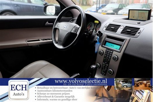 Volvo V50 - 1.8 Edition II, Schuifdak, Navi, Leer, Trekhaak - 1