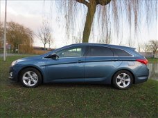 Hyundai i40 Wagon - 1.6 GDI Business Edition NAVI LMV AIRCO CRUISE *NL-AUTO