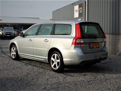 Volvo V70 - 2.0 D2 120pk Classic Edition XENON & TREKHAAK - 1