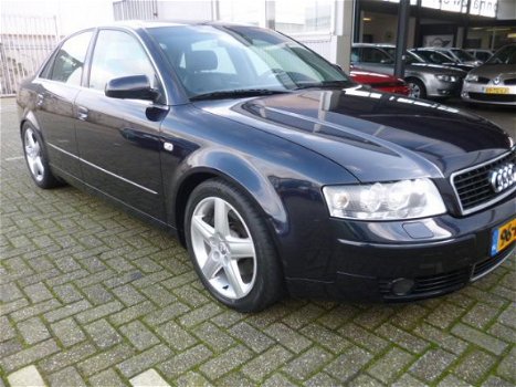 Audi A4 - 3.0 Exclusive MT AUT/NAVI/LEDER/SCHUIFDAK - 1