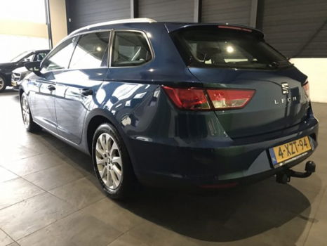 Seat Leon ST - 1.6 TDI Ecomotive Lease Comfort Airco ECC | Navigatie | Trekhaak | Cruise Control | D - 1