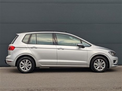 Volkswagen Golf Sportsvan - 1.2 TSI 111PK Comfortline Automaat | Panoramadak | DSG | Parkeersensoren - 1