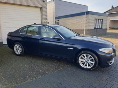 BMW 5-serie - 520i Executive Automaat Navigatie 1e Eigenaar Nieuwstaat - 1