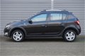 Dacia Sandero - Stepway 0.9 Tce Lauréate, Navi, Leder - 1 - Thumbnail