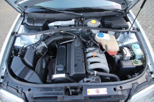 Audi A4 - 1.6 | Elektrische ramen | Stuurbekrachtiging | NETTE AUTO | - 1