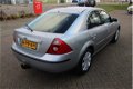 Ford Mondeo - 2.0-16V Ghia Executive | Automaat | 4 nieuwe banden | Navi | Clima | APK 30-11-2020 | - 1 - Thumbnail