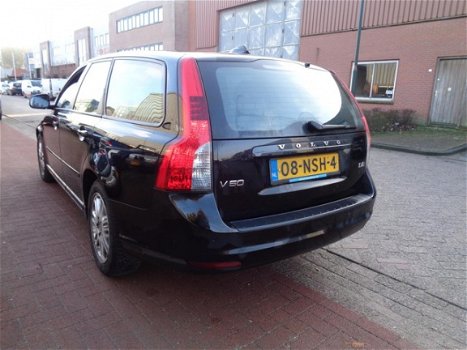 Volvo V50 - 1.6 D2 Sport Airco, PDC, Cruise control, 6 Versnellingen - 1
