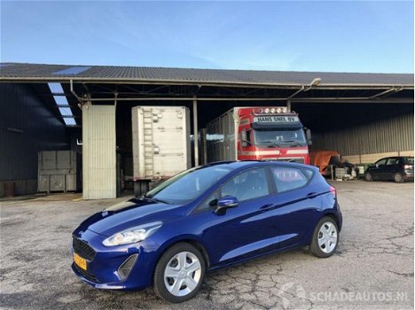 Ford Fiesta - 1.1i 71pk trend 5drs - navi - airco - cruise control - stuurbediening - slechts 60dkm - 1