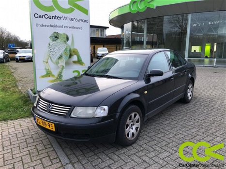 Volkswagen Passat - 1.9 TDI 110pk Comfortline Airco - 1