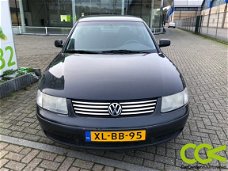 Volkswagen Passat - 1.9 TDI 110pk Comfortline Airco