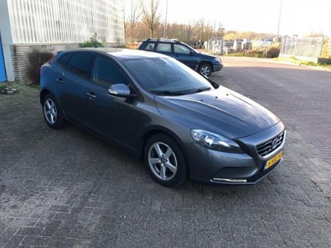 Volvo V40 - 2013 * 1.6 D2 * NAVI * CLIMA * Euro 5 - 1