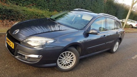 Renault Laguna Estate - 1.5 dCi Expression Navi, Clima, Zeer Nette Auto - 1