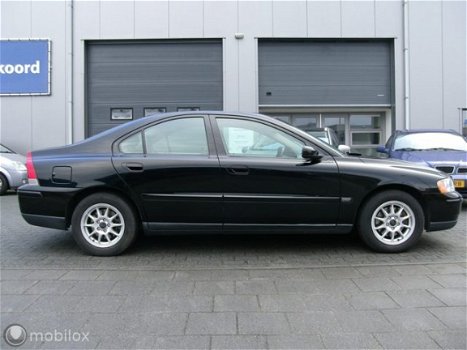 Volvo S60 - 2.4 - 1