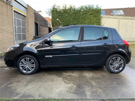 Renault Clio - 1.2 20th Anniversary Panoramadak / climate control / Navi / Nw. APK - 1