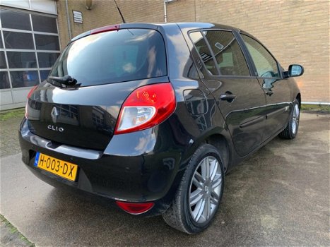 Renault Clio - 1.2 20th Anniversary Panoramadak / climate control / Navi / Nw. APK - 1