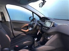 Peugeot 208 - 1.2 VTi Urban Soul Navigatie/Airco/NAP/Cruise control