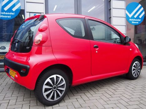 Peugeot 107 - 1.0-12V XR (APK:Nieuw) Stuurbekrachtiging - 1