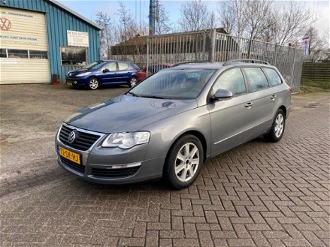 Volkswagen Passat Variant - Varianr 1.9 TDI Highline|Clima|Navi - 1