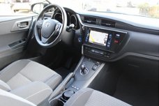 Toyota Auris - 1.8 HYBRID DYNAMIC NAVI CRUISE NL-AUTO 1E EIGENAAR