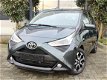 Toyota Aygo - 1.0 VVT-i x-play AIRCO CRUISE CONTROL CAMERA 6 km - 1 - Thumbnail