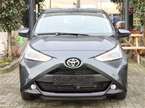 Toyota Aygo - 1.0 VVT-i x-play AIRCO CRUISE CONTROL CAMERA 6 km - 1