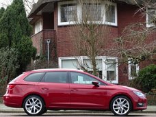 Seat Leon ST - 2.0 TDI FR Dynamic full LED / 2014 / leder *NAP