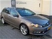 Volkswagen Passat Variant - 2.0 TDI 170PK automaat/panoramadak/leer - 1 - Thumbnail