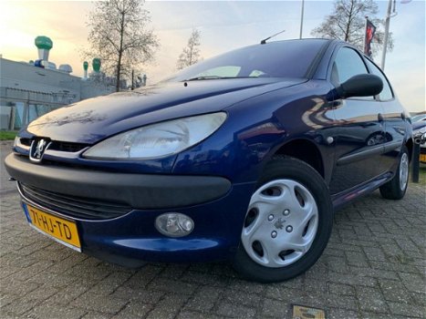 Peugeot 206 - 1.4 Gentry Airco 5drs. APK Blauw Elek. Ramen - 1