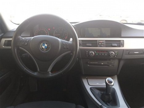 BMW 3-serie Touring - 318i High Executive *NAVI*EXTRA SET ZOMERWIELEN - 1