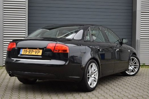 Audi A4 - 2.0 Pro Line 130PK Leder Clima Cruise NAP - 1