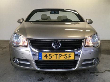 Volkswagen Eos - 2.0-16v FSI Leer / Airco / Stoelverwarming / NAP - 1