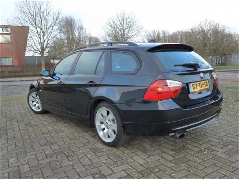 BMW 3-serie Touring - 320d Business Line *MOOIE AUTO*RIJDT SUPER - 1