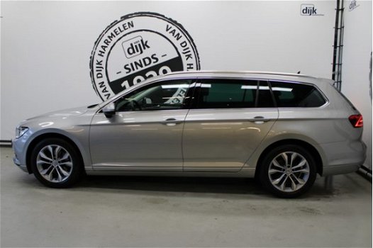 Volkswagen Passat Variant - 1.6 TDI Highline XENON LEDER NAVIGATIE CAMERA 17 INCH - 1