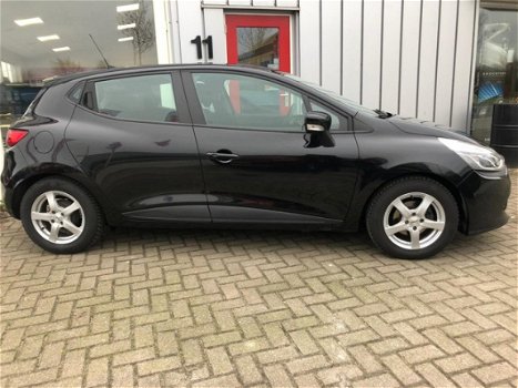 Renault Clio - 1.5 dCi ECO Expression NW Model/Navigatie/Airco - 1