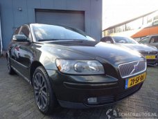 Volvo V50 - 2.5 T5 AWD Automaat Momentum Airco