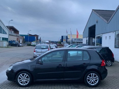 Volkswagen Golf - 1.4 FSI Trendline Airco/ Navi/ Cruise/ NAP - 1