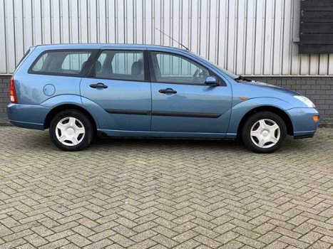 Ford Focus Wagon - 1.6-16V Trend AIRCO | NIEUWE APK - 1