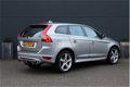 Volvo XC60 - 2.4 D5 AWD R-Design Navigatie| Xenon| Keyless| Trekhaak| PDC| Bluetooth| Leder| Stoelve - 1 - Thumbnail