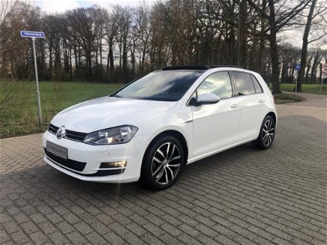 Volkswagen Golf - 1.2 TSI Lounge 