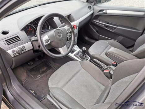 Opel Astra - 1.7 CDTi 110pk ecoFLEX Cosmo - 1