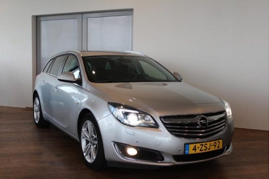 Opel Insignia Sports Tourer - 2.0 CDTI*XENON*LEDER*NAVI*CRUISE*PDC - 1