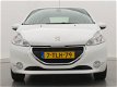 Peugeot 208 - 1.2 82pk Envy | Navigatie | Climate Control | Parkeersensoren | Trekhaak | - 1 - Thumbnail