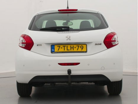 Peugeot 208 - 1.2 82pk Envy | Navigatie | Climate Control | Parkeersensoren | Trekhaak | - 1