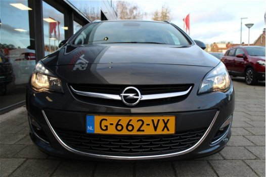 Opel Astra Sports Tourer - 1.4 Turbo Edition // NAVI - 1